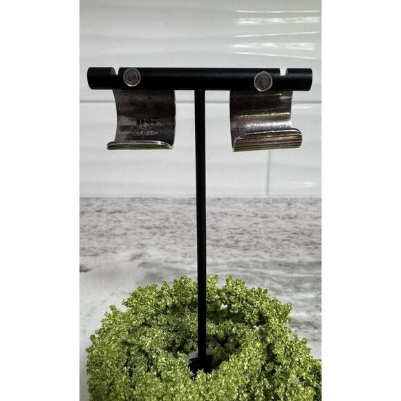 Vintage Taxco Mexico Sterling Silver Ribbed Wide Chunky Half Hoop Earrings - Picture 4 of 7